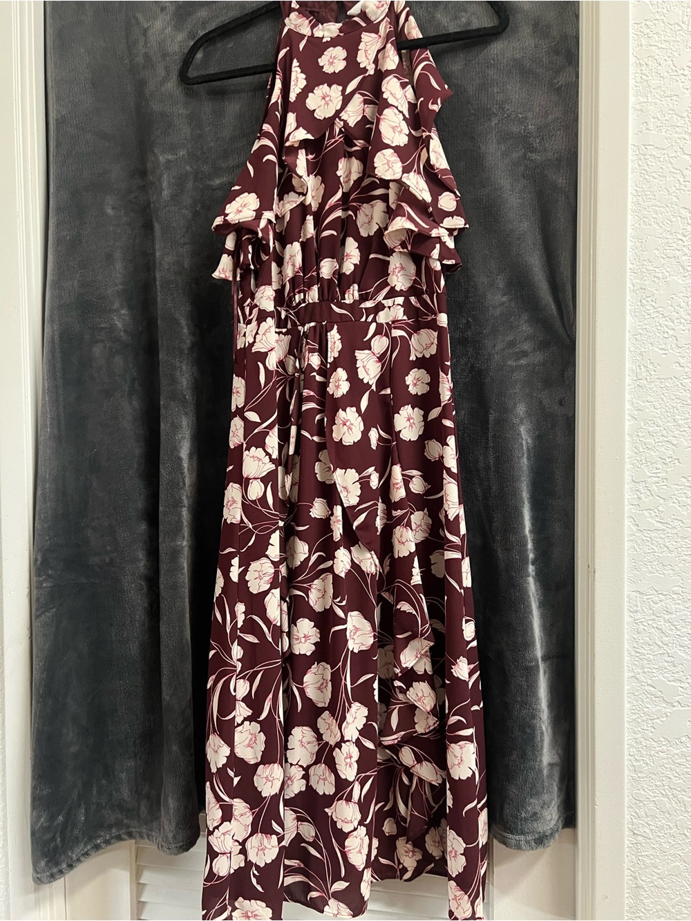 Lauren Conrad Burgundy Floral Halter Midi Dress in size 8